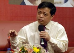 南存輝:轉(zhuǎn)型升級要主動擁抱互聯(lián)網(wǎng)思維