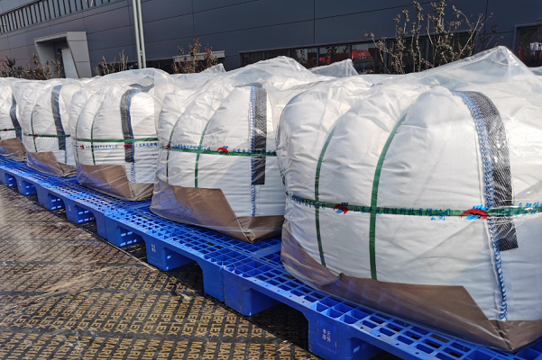 比亞迪電池新簽：3年磷酸鐵鋰采購(gòu)/開(kāi)發(fā)