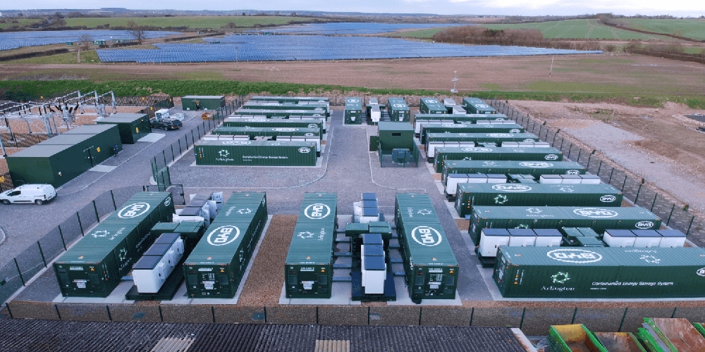 儲(chǔ)能“廝殺戰(zhàn)”:擴(kuò)產(chǎn)一家比一家猛 價(jià)格一個(gè)比一個(gè)低