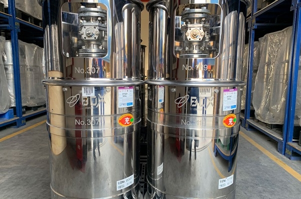 【電解液周報(bào)】一六氟磷酸鋰生產(chǎn)商申請“轉(zhuǎn)戰(zhàn)”IPO！2024年電解液價(jià)格下行空間非常有限