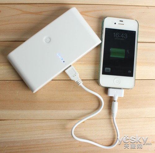 實際上，每次充電3個小時左右，僅能充4到5次。由此可見，產品嚴重虛標。