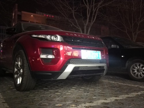 6.1英寸最大屏手機(jī) 四核華為Mate首測 