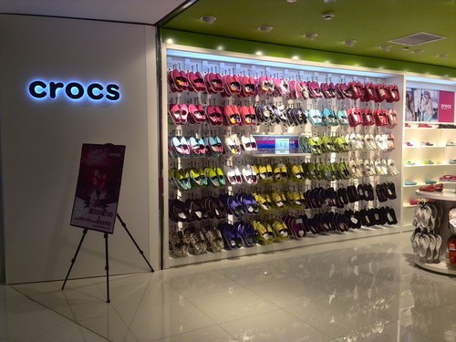 6.1英寸最大屏手機(jī) 四核華為Mate首測 