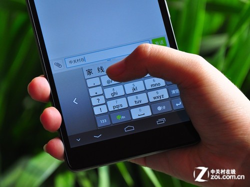 6.1英寸最大屏手機(jī) 四核華為Mate首測 