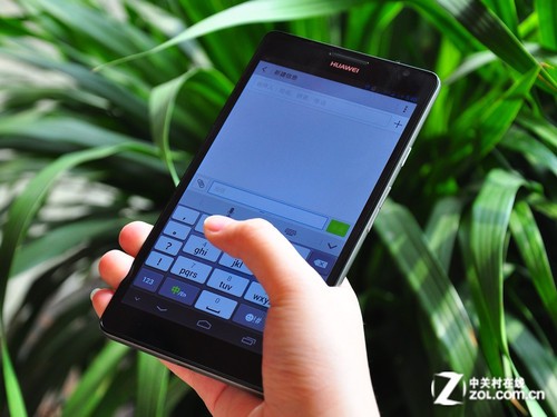 6.1英寸最大屏手機(jī) 四核華為Mate首測 