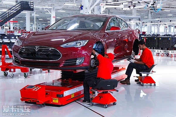 寶馬i3搶占新領域 豪華電動車市場分析