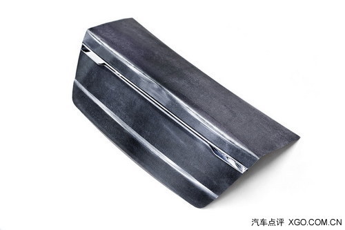 電池夾在車門中 沃爾沃新電池技術(shù)發(fā)布