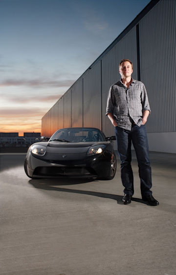 “Tesla的影響就是吸引其他的公司和我們一起來生產(chǎn)電動車，最后我們可能只能占市場份額的一小部分，但我們卻引領(lǐng)了整個行業(yè)?！卑Ｂ　ゑR斯克接受央視的采訪時如此表示