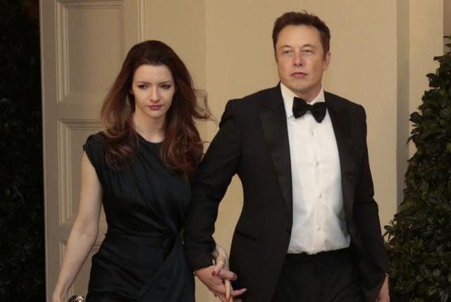 前妻眼中的馬斯克：癡迷！癡迷！癡迷！