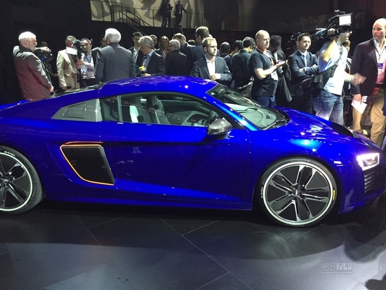 全球首發 奧迪R8 e-tron自動駕駛版發布