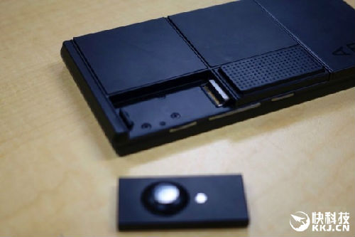 谷歌模塊化手機Project Ara真機上手：模組支持熱插拔