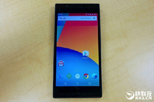 谷歌模塊化手機Project Ara真機上手：模組支持熱插拔