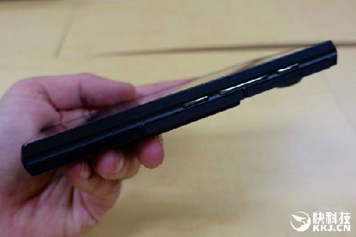 谷歌模塊化手機Project Ara真機上手：模組支持熱插拔