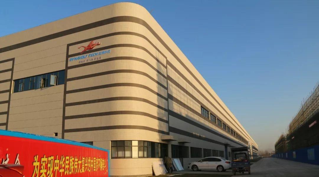 襄陽新能源汽車產(chǎn)業(yè)聯(lián)盟現(xiàn)雛形 猛獅動力鋰電池兩大基地共揚帆