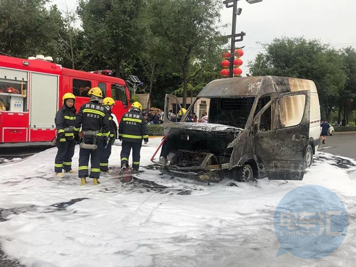 西安一周連續兩起電動汽車自燃事件