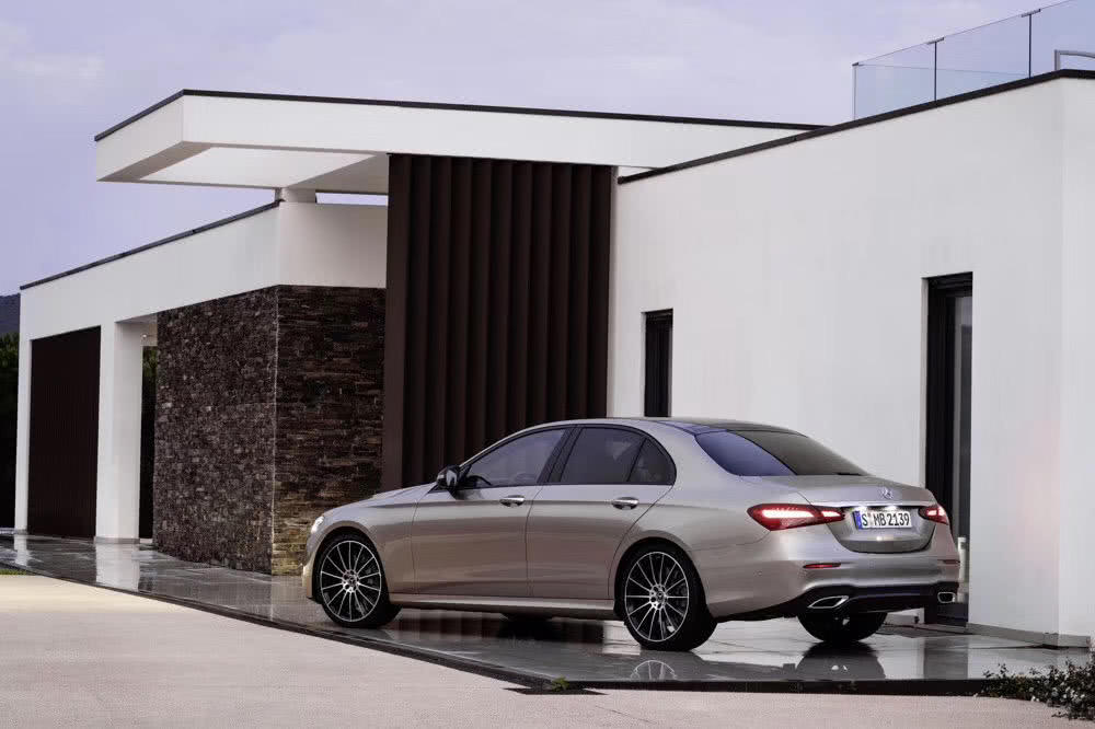 新款奔馳E發布 全新外觀設計 將 于2020年夏季上市