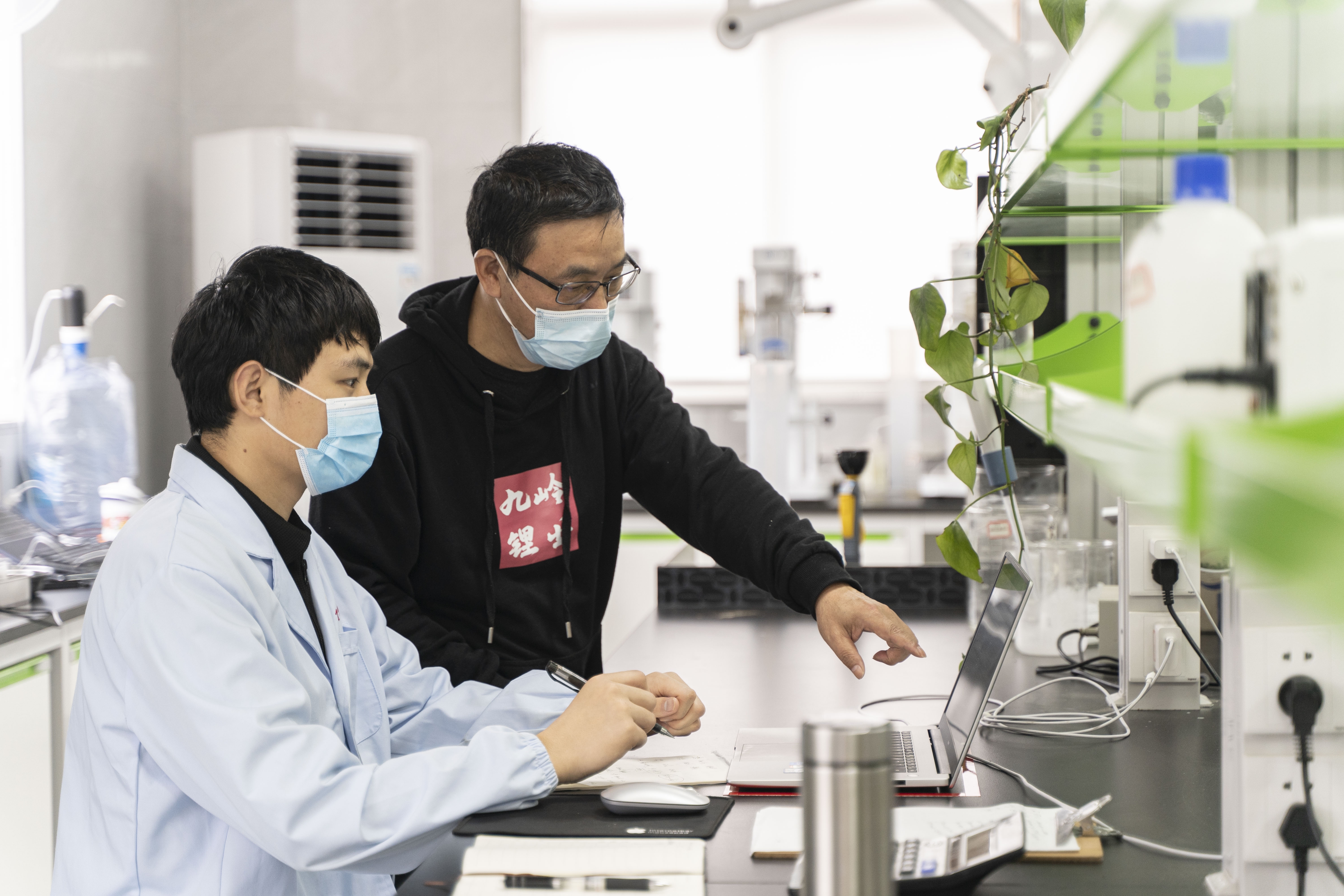 九嶺鋰業：向上交所遞交IPO申請書 擬募資約7.6億元擴產碳酸鋰