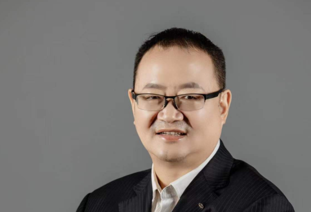 安瓦新能源高立新:值此新春來臨之際向大家致以最真誠的祝福