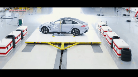 雙面?zhèn)戎鲈囼?yàn)(第二次側(cè)柱碰) 雙面?zhèn)戎鲈囼?yàn)(第二次側(cè)柱碰)