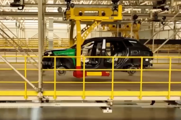 80秒下線一臺(tái)!中國(guó)新能源汽車怎么這么快?