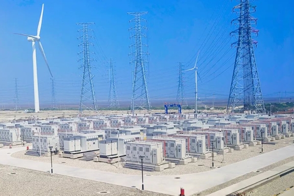 采用比亞迪儲能電池艙 這一百兆瓦時級儲能項目并網