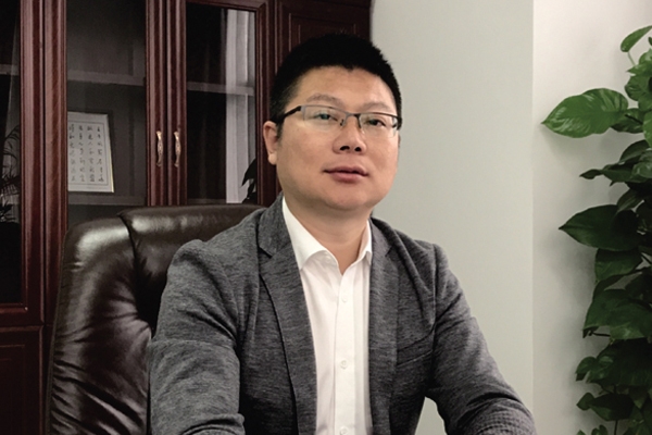 頂皓新材王政強：祝愿新能源行業在新的一年里生態更加健康！