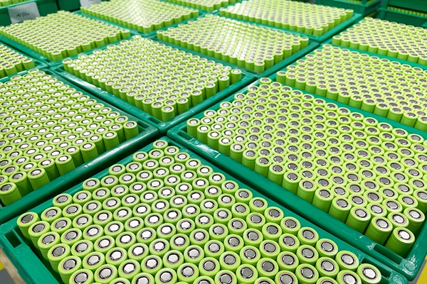 連續(xù)三年突破萬億!工信部發(fā)布鋰電池及關(guān)鍵材料數(shù)據(jù)!