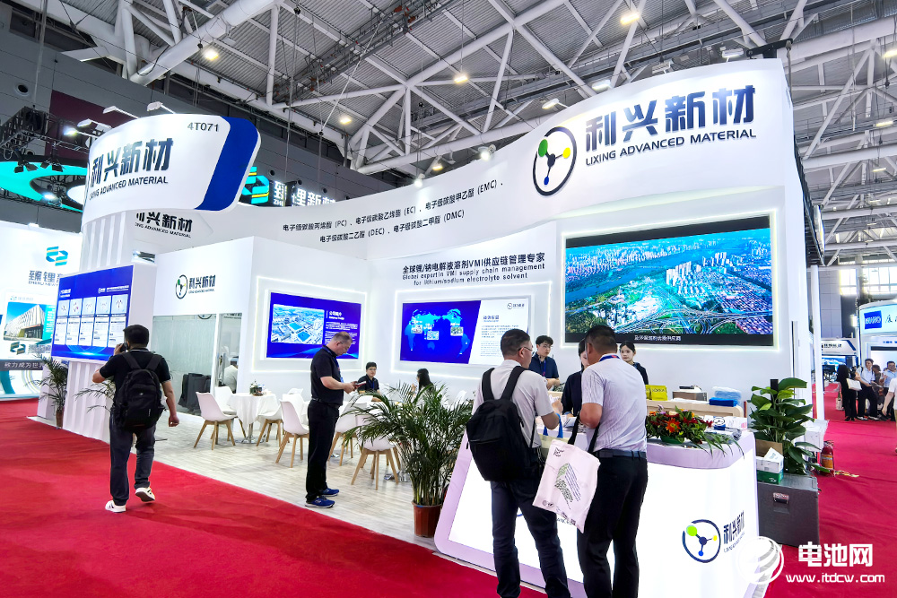 利興新材CIBF 2025現(xiàn)場(chǎng)展臺(tái)圖片 利興新材CIBF 2025現(xiàn)場(chǎng)展臺(tái)圖片