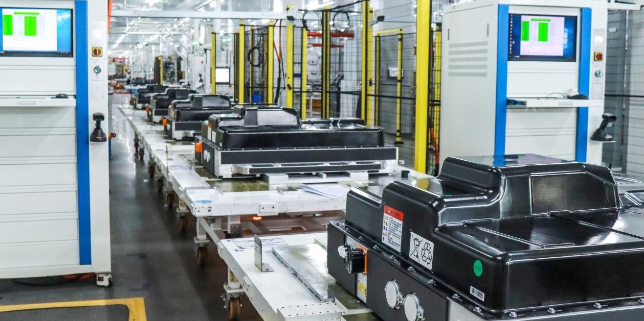 11月動力電池TOP15戰(zhàn)報:6家銷量超平均增速 裝車配套企業(yè)減少兩家