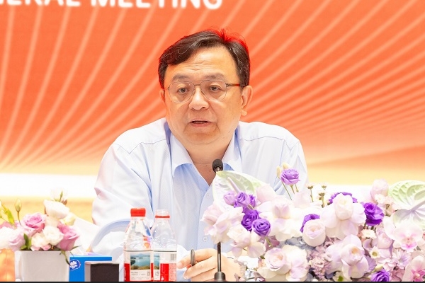 比亞迪王傳福：我們絕不拉踩同行，這是原則！