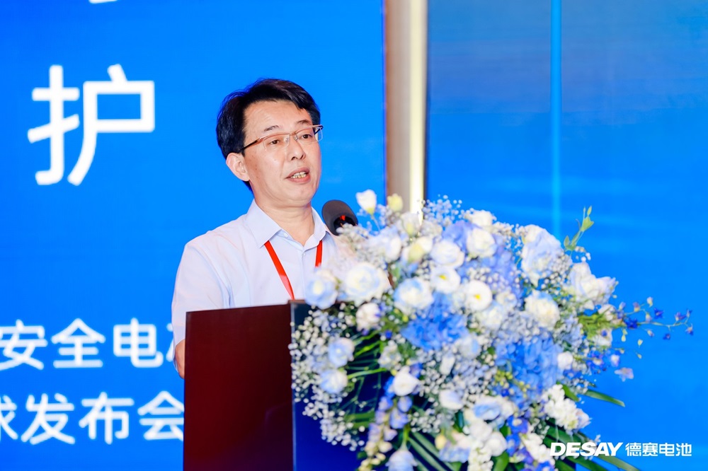 中關(guān)村新型電池技術(shù)創(chuàng)新聯(lián)盟秘書(shū)長(zhǎng)于清教 中關(guān)村新型電池技術(shù)創(chuàng)新聯(lián)盟秘書(shū)長(zhǎng)于清教