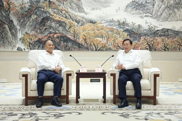 李書福見證簽約!吉利又一項目落戶武漢經開區