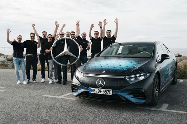 能量密度達(dá)450Wh/kg!奔馳固態(tài)電池突破1200公里續(xù)航!