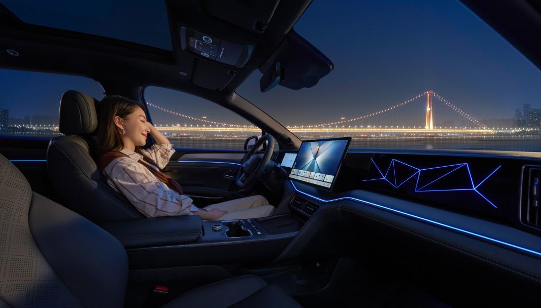 9.98萬起，2026款宋L DM-i上市，純電續航200km，標配云輦C！