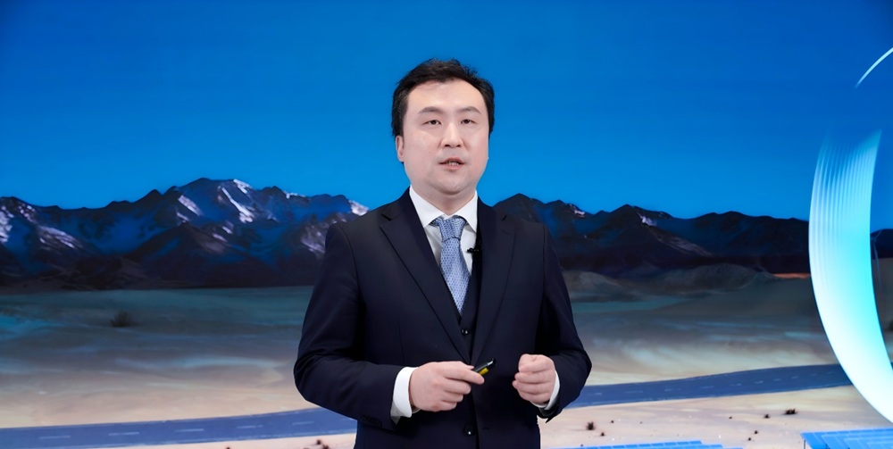 華為數(shù)字能源智能光伏業(yè)務(wù)副總裁、首席營銷官鐘明明發(fā)布智能光伏十大趨勢