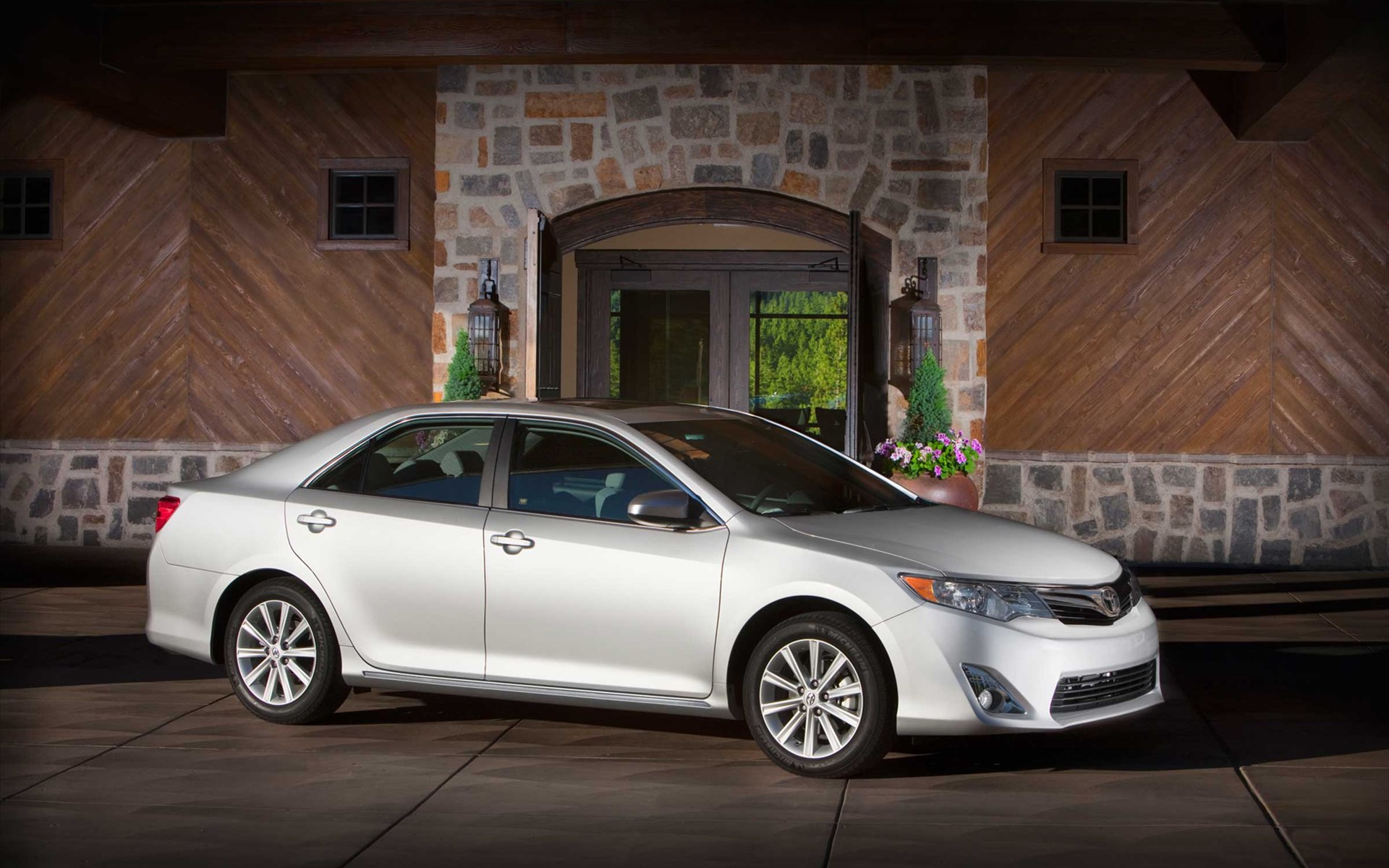 豐田公司首款氫燃料電池汽車或將明年上市