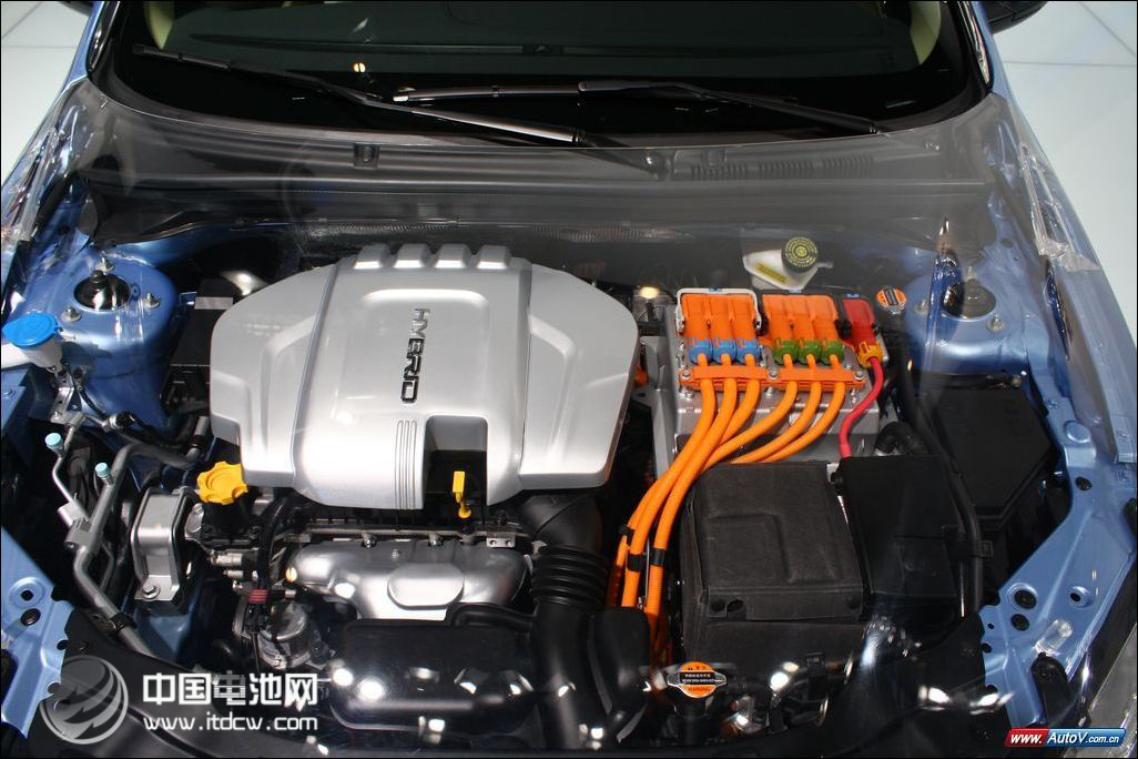 新能源汽車市場(chǎng)推廣突破口是插電式混動(dòng)？