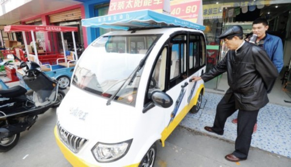 合肥將整治四輪電動車上路 上路就是違規