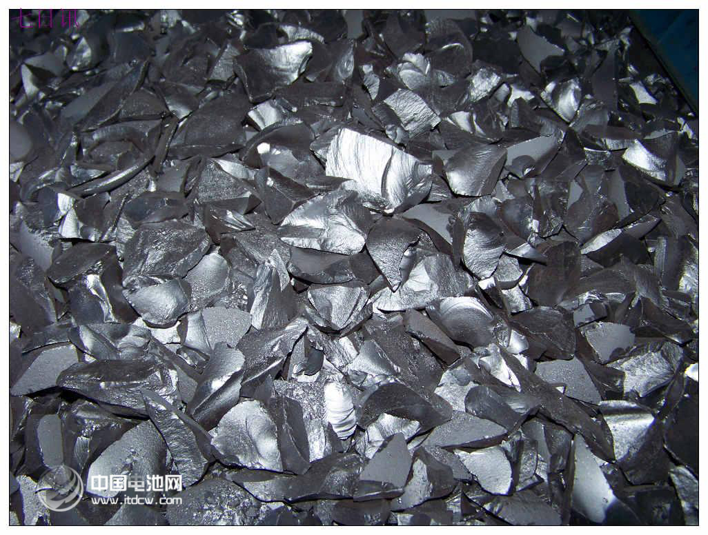 多晶硅掀起新一輪擴(kuò)張潮 產(chǎn)能過剩隱憂再現(xiàn)