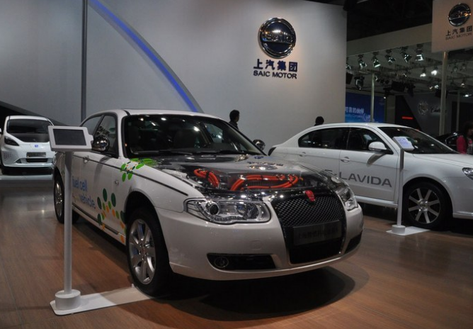 氫燃料電池車(chē)呼嘯而來(lái) 