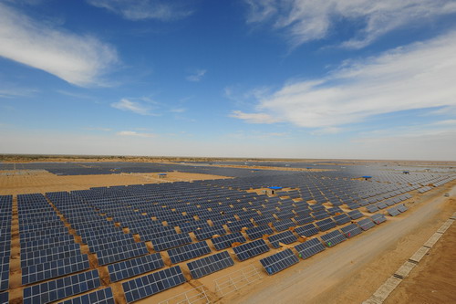 產能過剩難除 光伏業兼并重組是一場硬仗