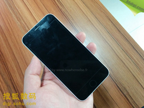 蘋果iPhone 6最新諜照曝光 后蓋或為全鋁合金設計