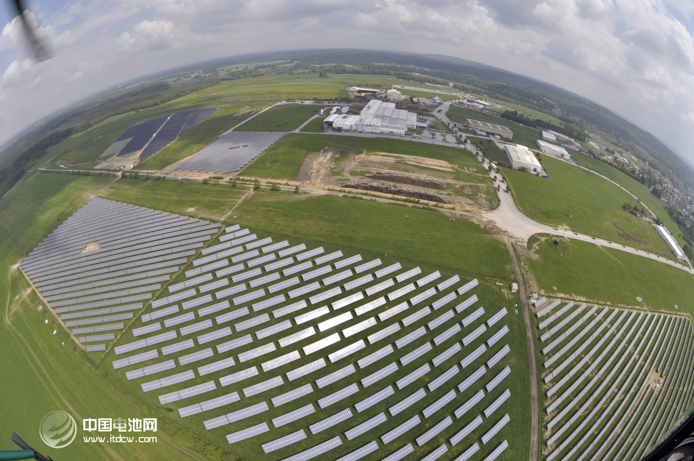 2013年中國光伏業運行情況：四大問題不容忽視