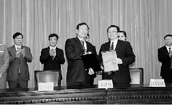 王傳福布局杭州 比亞迪落戶杭州生產(chǎn)新能源大巴車