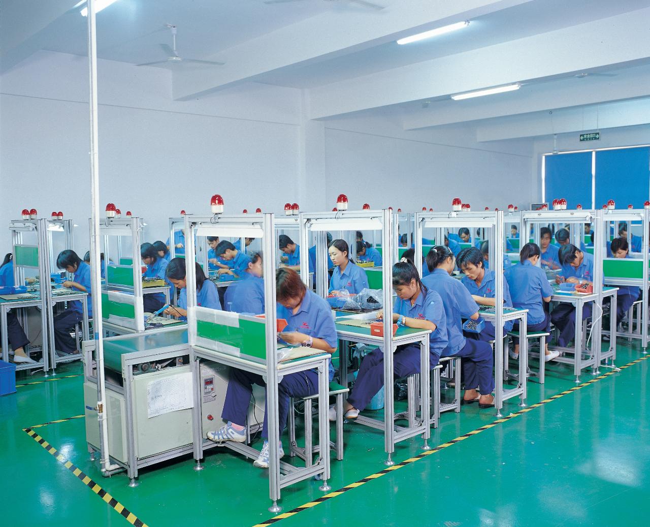 鵬輝能源:業(yè)務(wù)員持股公司成大客戶 行業(yè)排名低 鵬輝能源:業(yè)務(wù)員持股公司成大客戶 行業(yè)排名低