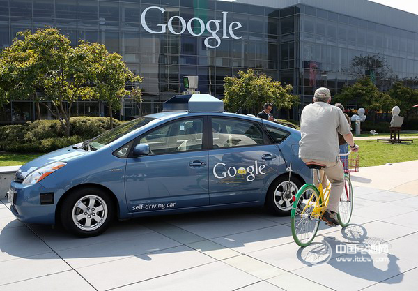 科技巨頭扎堆 智能技術(shù)引領(lǐng)汽車業(yè)第三次革命