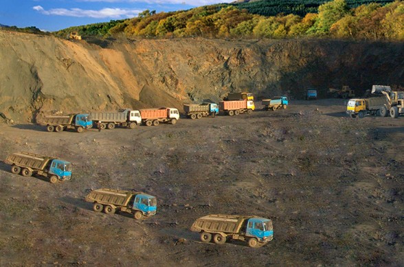 破解石墨困局需頂層設(shè)計(jì) 保護(hù)性開(kāi)發(fā)是當(dāng)務(wù)之急