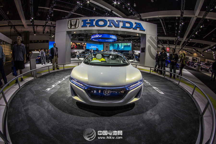 純電動汽車或插電式混動 誰才是當前購車首選？