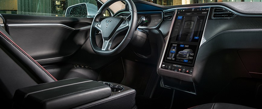 谷歌&蘋果 語音及搜索功能 誰讓汽車更智能？