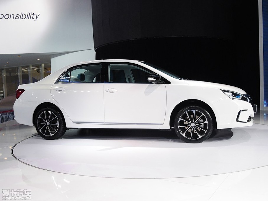 互聯(lián)網(wǎng)企業(yè)也可生產(chǎn)新能源車了 這是國(guó)務(wù)院說(shuō)的 